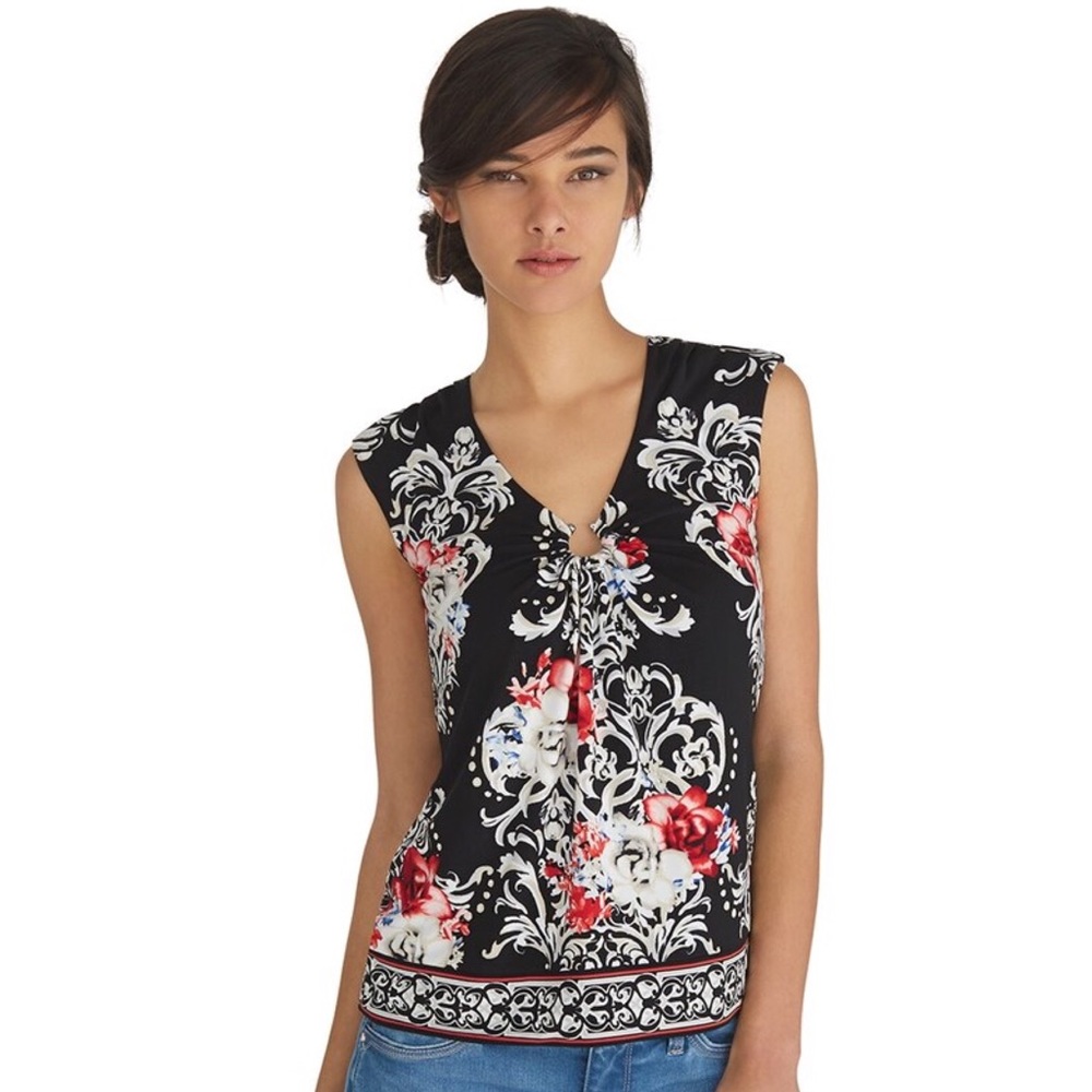 WHBM Cap Sleeve Horseshoe V-Neck Top